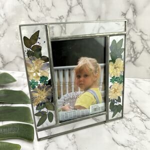 Carr Vintage Y2k Pressed Dried Flower Glass Picture Frame Purple Yellow Cottage